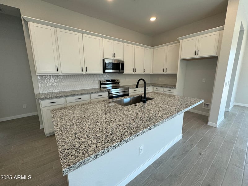 7029 Brushy Bill Rd, San Tan Valley, AZ 85143