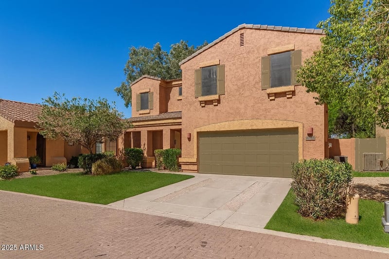7029 Golfside Ln, Phoenix, AZ 85042