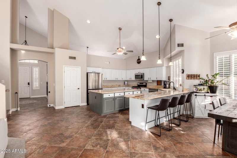 7029 Monte Cir, Mesa, AZ 85209
