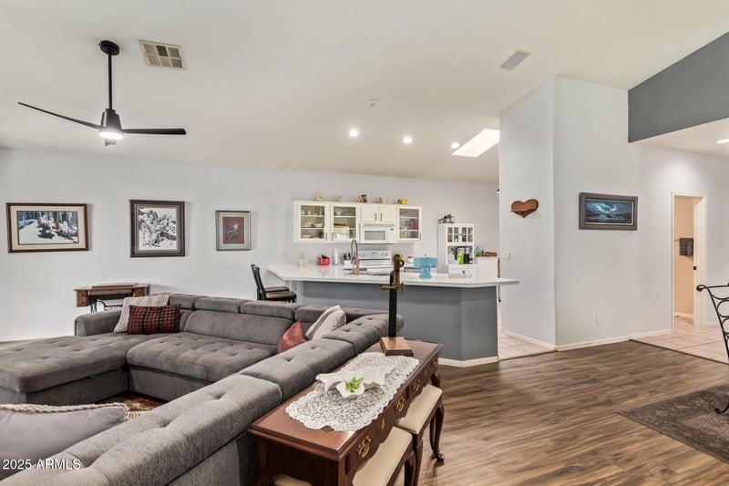 7031 32nd Pl, Phoenix, AZ 85042