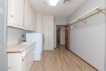 7031 W Willow Ave, Peoria, AZ 85381