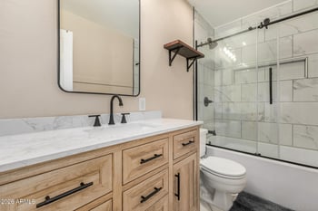 7033 Brown St, Peoria, AZ 85345