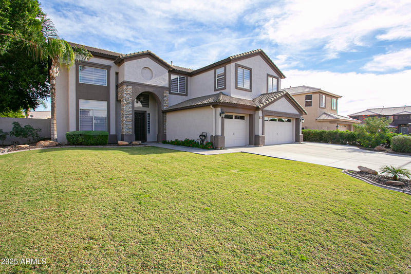 7033 Honeysuckle Dr, Peoria, AZ 85383