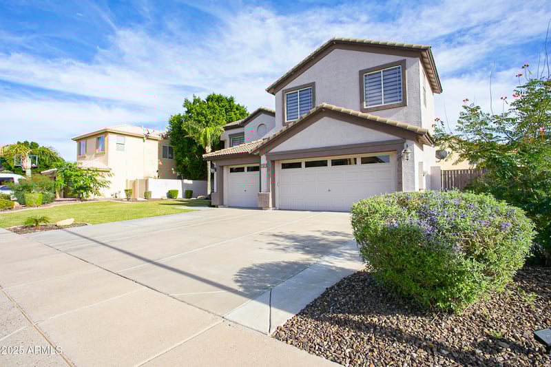 7033 Honeysuckle Dr, Peoria, AZ 85383