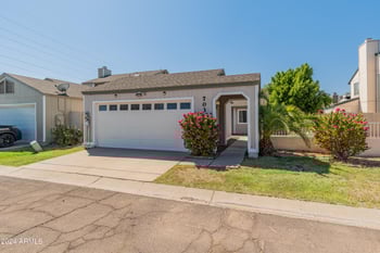 7034 42nd St, Phoenix, AZ 85042