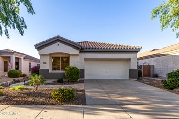 7034 Rose Garden Ln, Glendale, AZ 85308