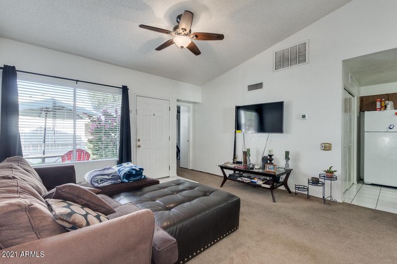 7034 S 44th Ct, Phoenix, AZ 85042