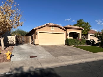 7035 43rd Dr, Laveen, AZ 85339