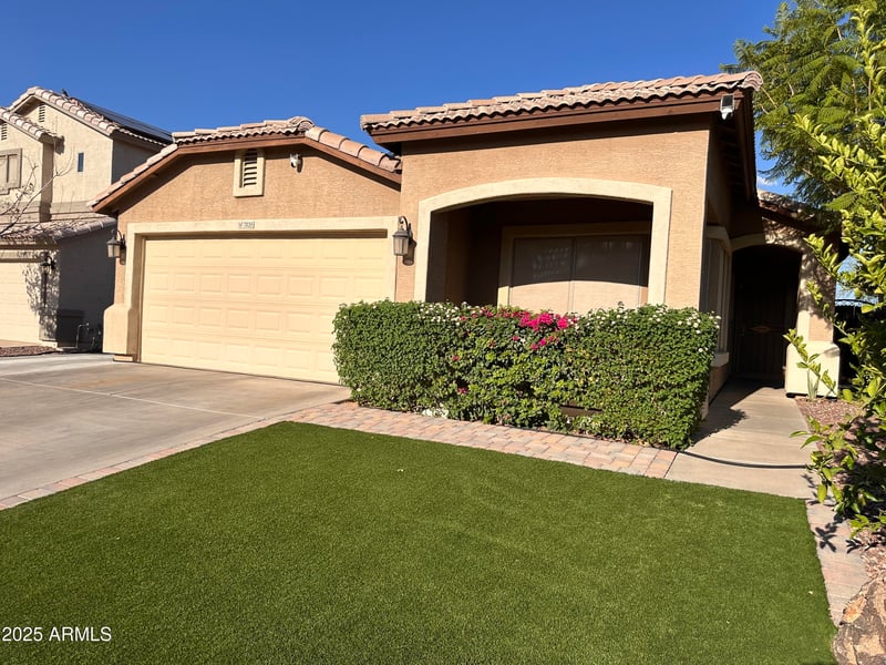 7035 43rd Dr, Laveen, AZ 85339