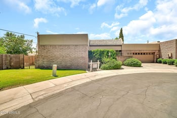 7037 11th Dr, Phoenix, AZ 85021