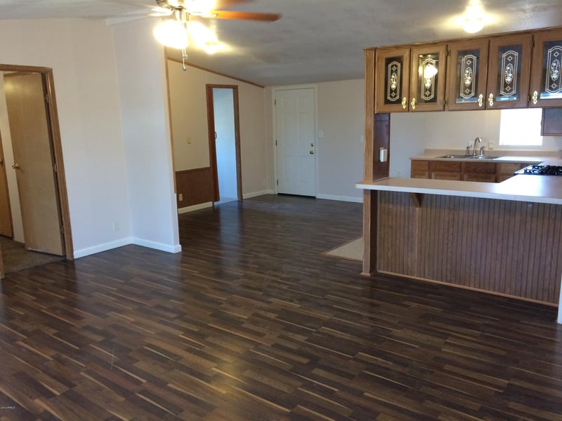 7037 N 80th Dr, Glendale, AZ 85303