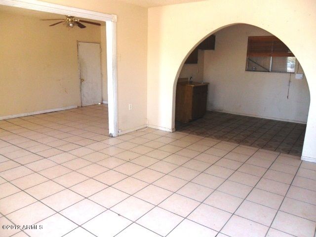 7038 S 16th Dr, Phoenix, AZ 85041