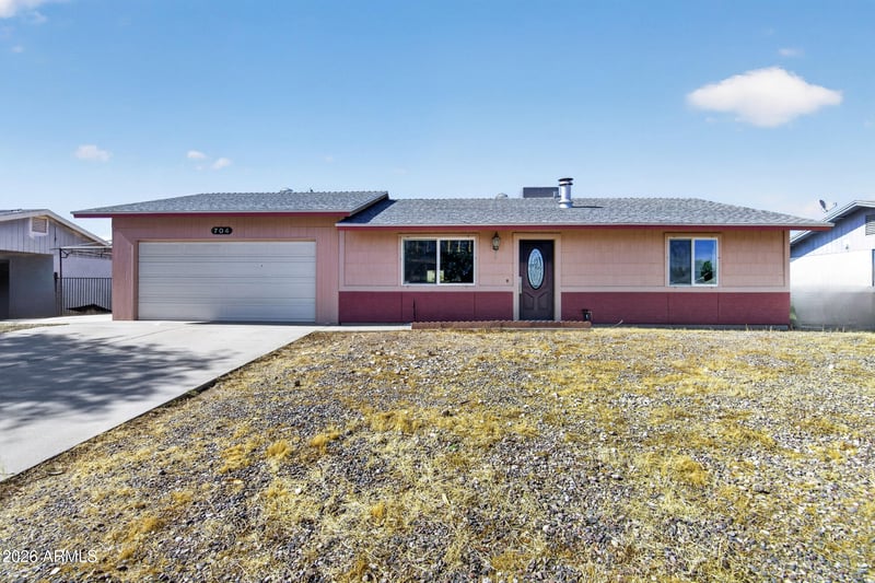 704 Peppertree Ave, Apache Junction, AZ 85119