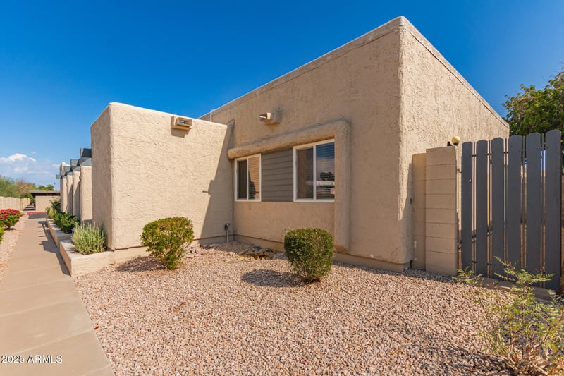 704 Lebanon Ln, Tempe, AZ 85288
