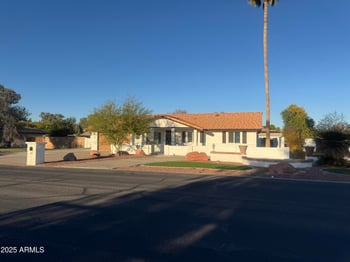 704 Mesquite Ave, Gilbert, AZ 85296