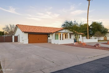 704 Mesquite Ave, Gilbert, AZ 85296