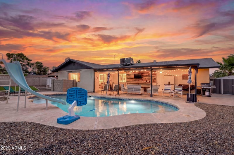 704 Gentry Cir, Mesa, AZ 85213