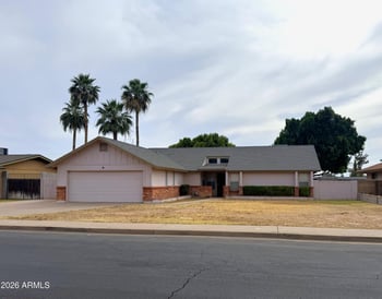 704 Oracle --, Mesa, AZ 85203