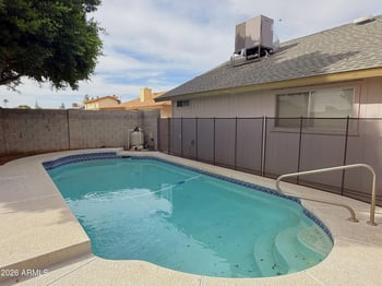 704 Oracle --, Mesa, AZ 85203