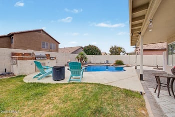 704 Windsor Dr, Gilbert, AZ 85296