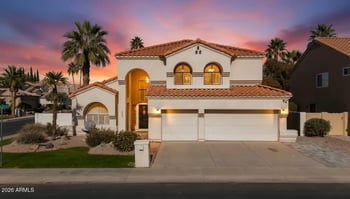 7040 Oraibi Dr, Glendale, AZ 85308