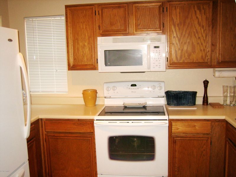 7040 W Olive Ave #89, Peoria, AZ 85345