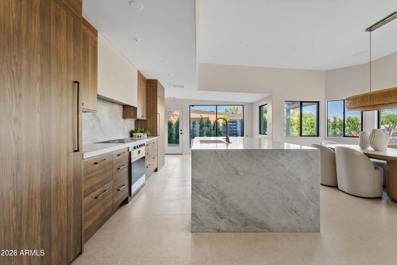 7042 Orange Blossom Ln, Paradise Valley, AZ 85253