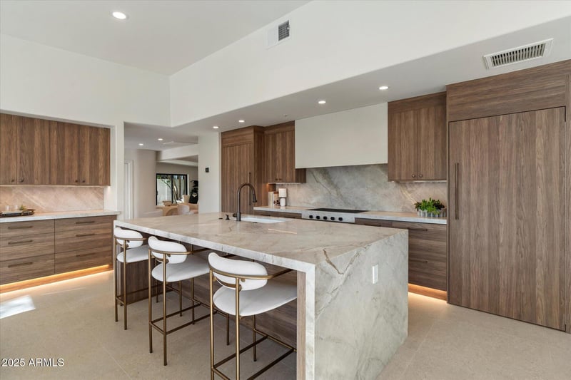 7042 Orange Blossom Ln, Paradise Valley, AZ 85253