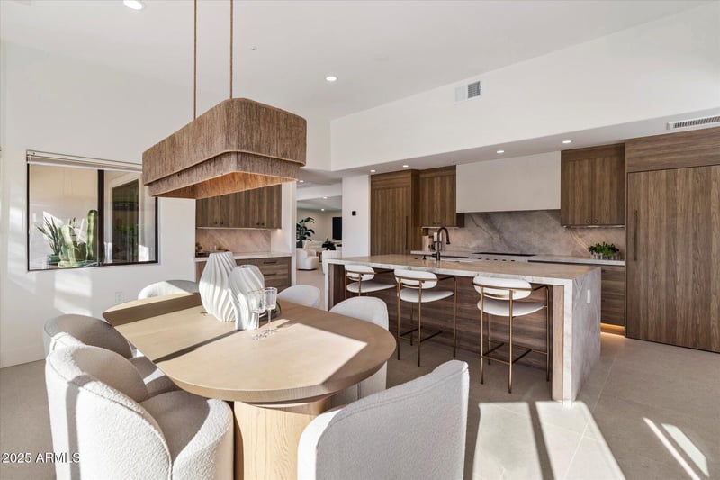 7042 Orange Blossom Ln, Paradise Valley, AZ 85253