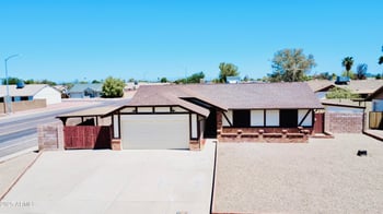 7044 Cameron Dr, Peoria, AZ 85345