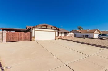 7044 Cameron Dr, Peoria, AZ 85345