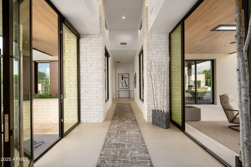 7044 Cheney Dr, Paradise Valley, AZ 85253