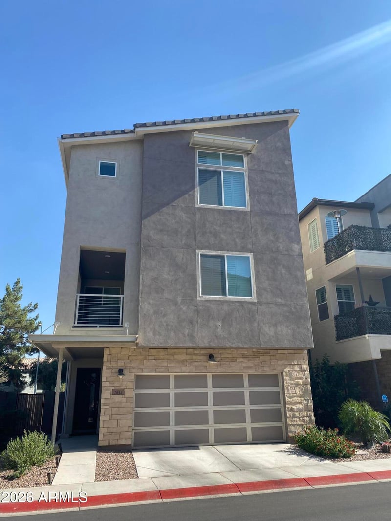 7045 Carter Dr, Chandler, AZ 85226