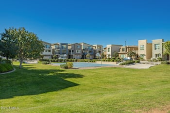 7045 Carter Dr, Chandler, AZ 85226