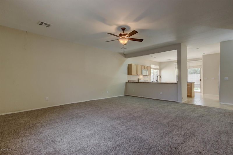 7045 E Kessler Ave, Mesa, AZ 85209