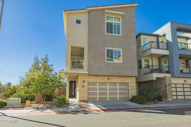 7045 W Carter Dr, Chandler, AZ 85226