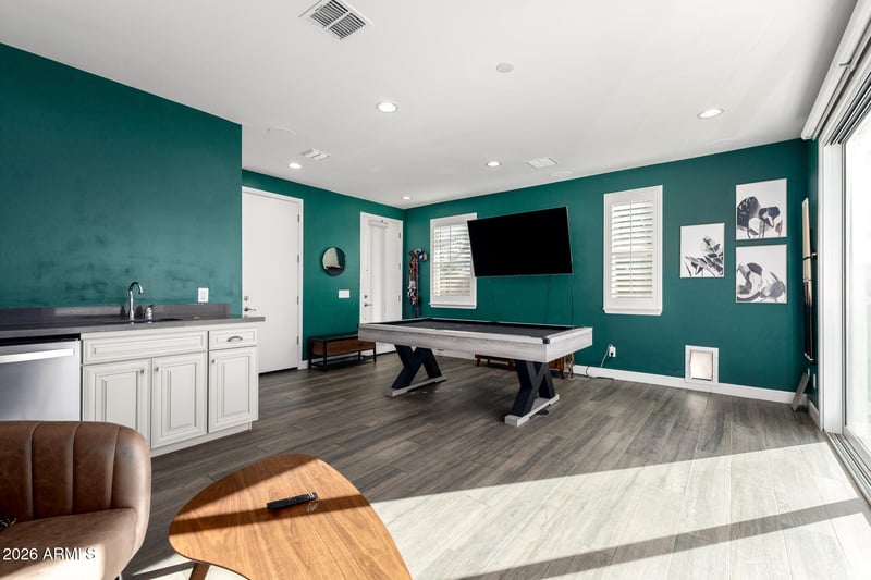 7045 W Carter Dr, Chandler, AZ 85226