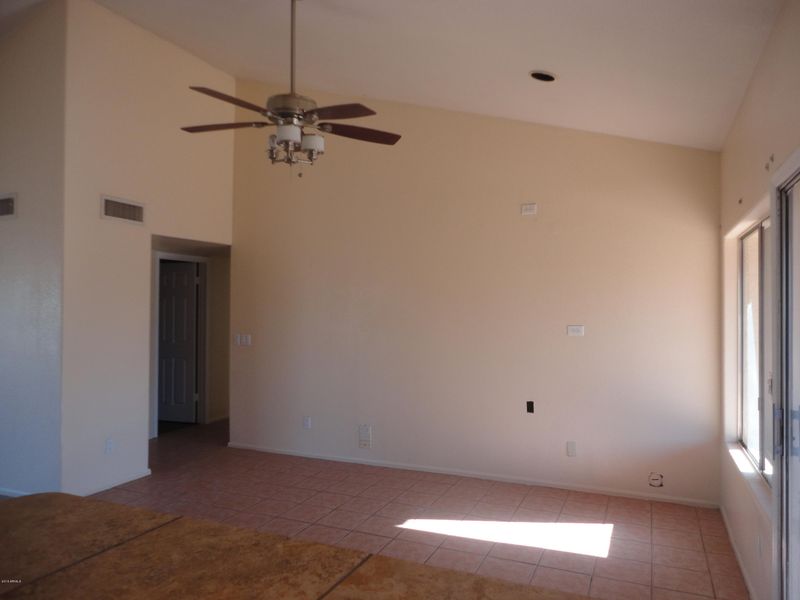 7045 W Cherry Hills Dr, Peoria, AZ 85345