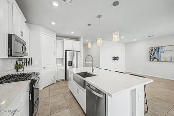 7046 Allen St, Laveen, AZ 85339