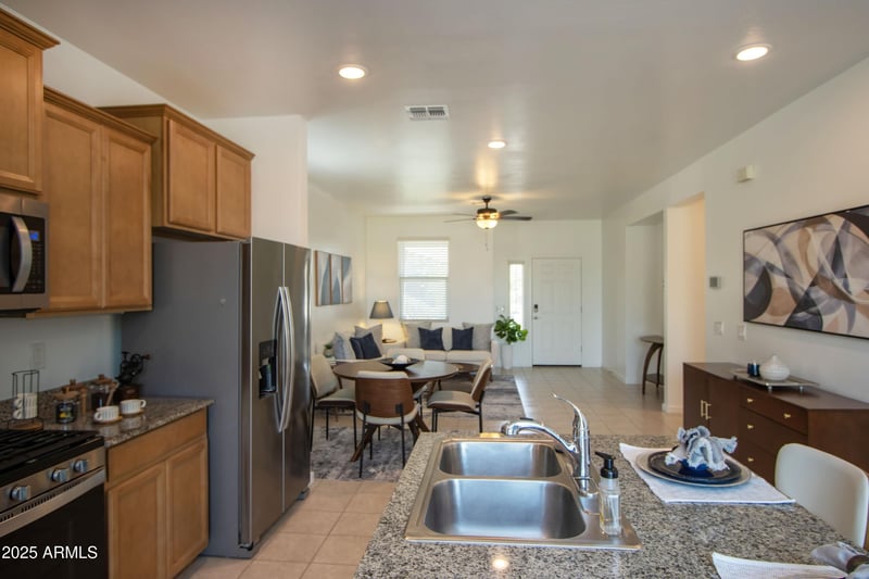7046 Eagle Nest Way, San Tan Valley, AZ 85143