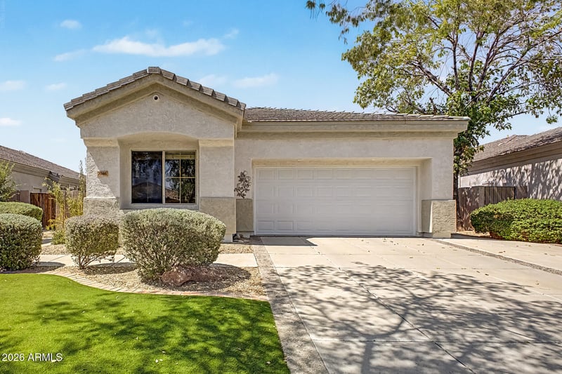 7046 Rose Garden Ln, Glendale, AZ 85308