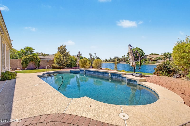 7046 W Rose Garden Ln, Glendale, AZ 85308