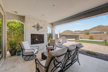 7048 Quail Track Dr, Peoria, AZ 85383