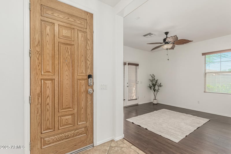 7048 View Ln, Gilbert, AZ 85298