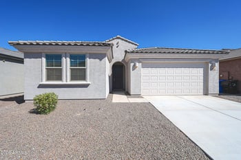 7048 Winston Dr, Laveen, AZ 85339