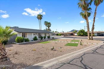 7049 E Cypress St, Scottsdale, AZ 85257