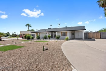 7049 E Cypress St, Scottsdale, AZ 85257