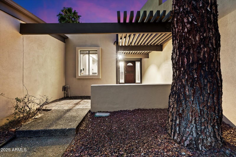 705 Gardenia Dr, Phoenix, AZ 85020