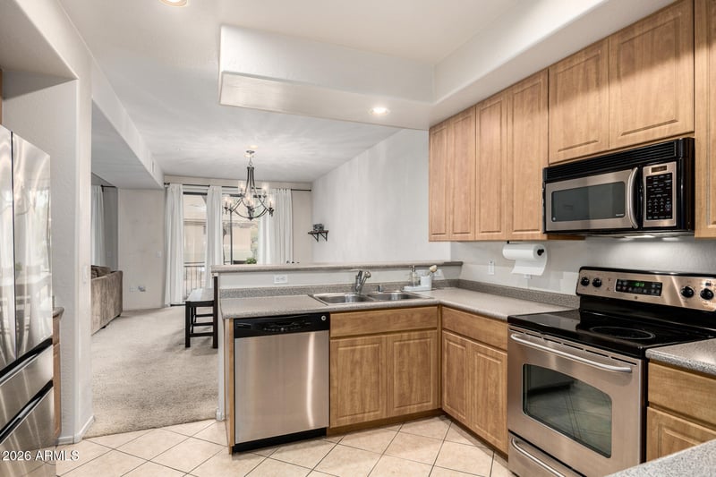 705 Queen Creek Rd #1004, Chandler, AZ 85248