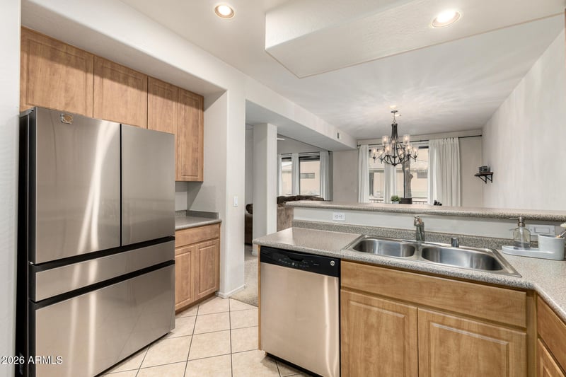 705 Queen Creek Rd #1004, Chandler, AZ 85248